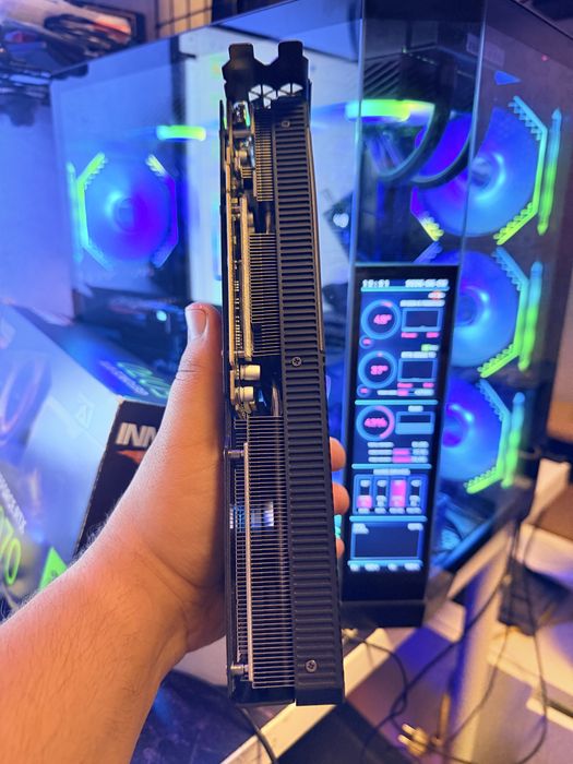 Vand placa video Inno3D GeForce RTX 5070 Twin X2 12GB Noua SFF small form factor