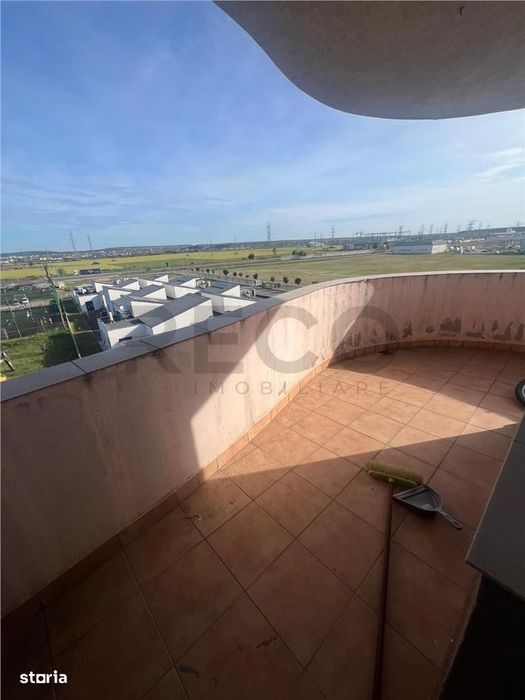 RECO Apartament 3 camere, Nufarul, etaj 5