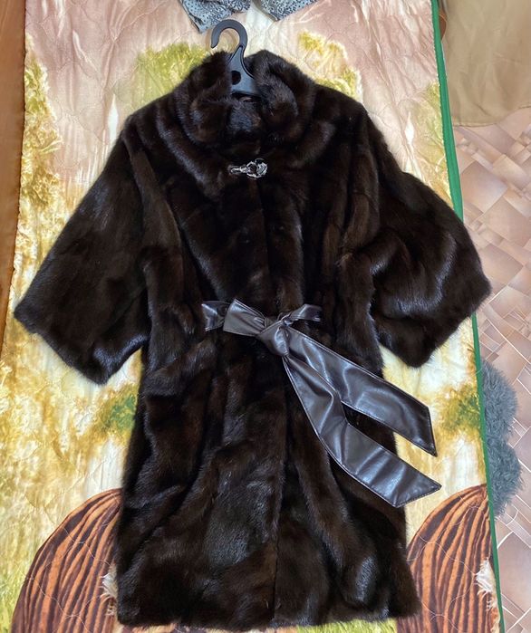 Шуба 44 р коричневая