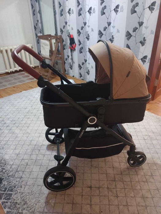 Продам коляску tomix