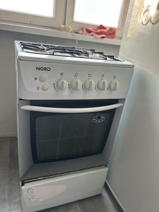 Продается газовая плита в хорошем состоянии