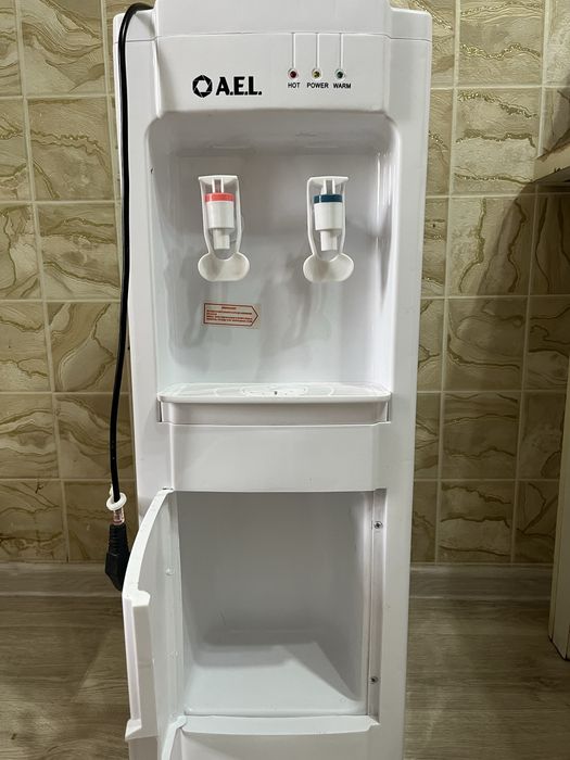 Продам кулер для воды