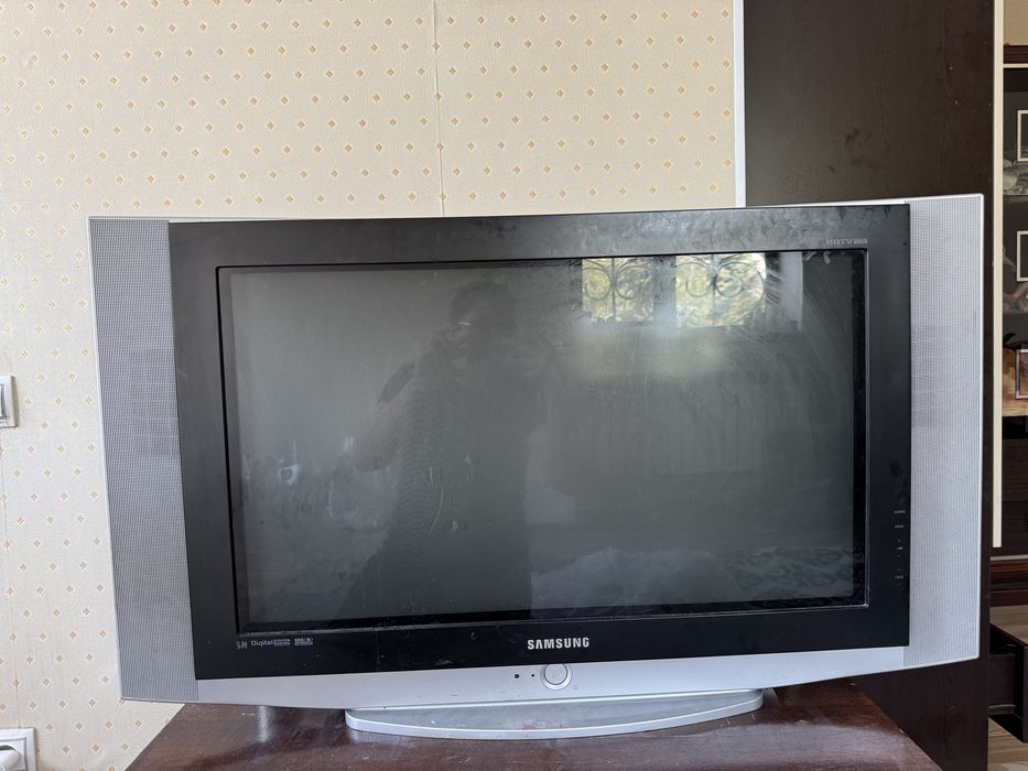 Телевизор самсунг