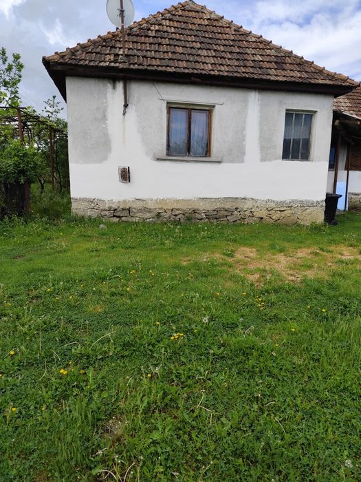 Vând casa din caramida