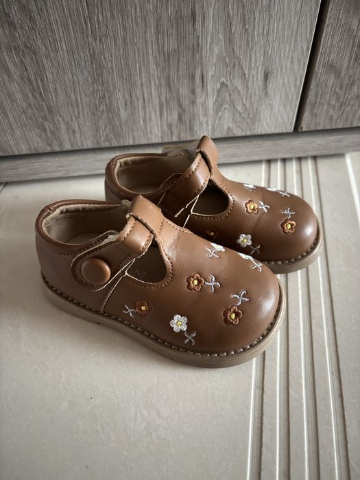 Мокасини за момиче