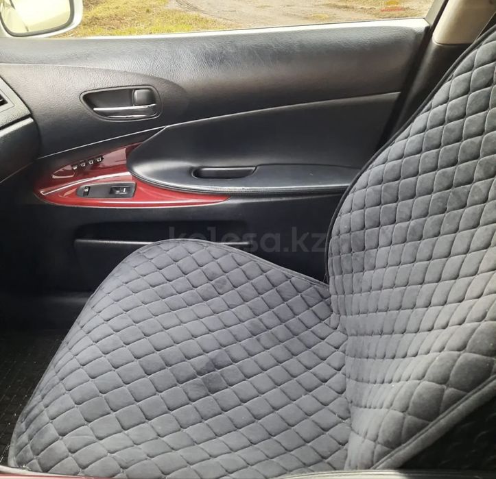 Продам машину Lexus GS 300