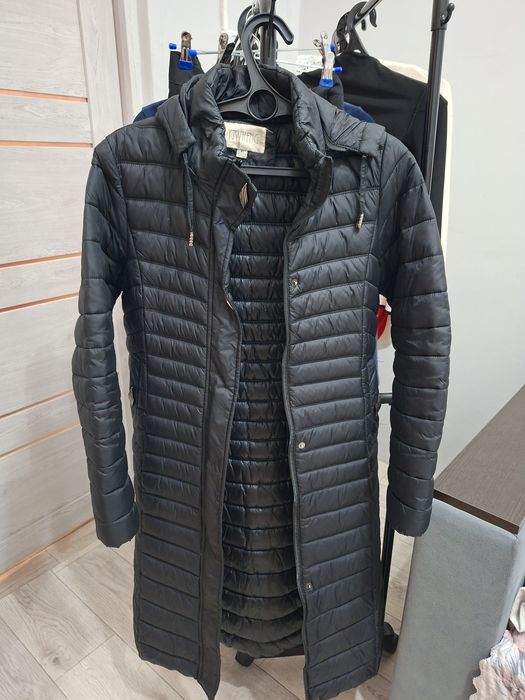 Продам женскую куртку