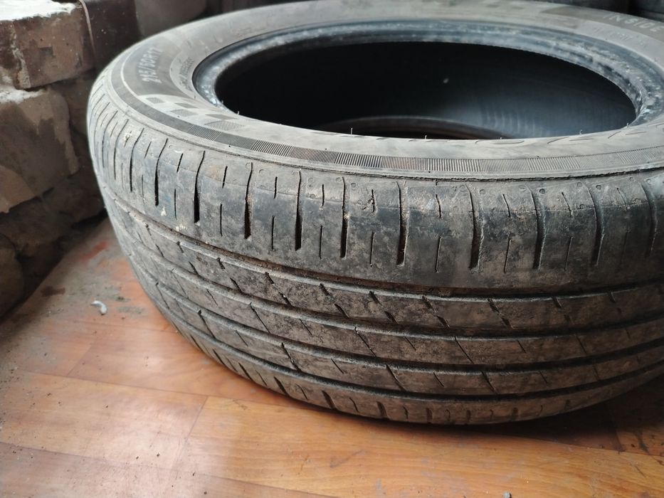 Продам шины летние, б/у. 225/60/17