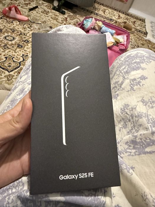 Смартфон Samsung Galaxy S25 FE 8 ГБ/256 ГБ черный