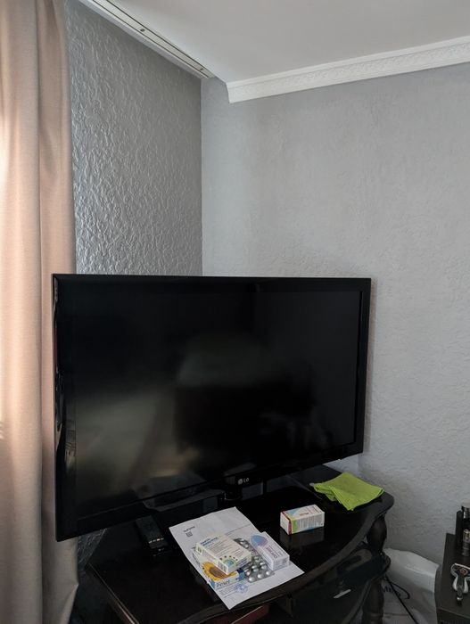 Продам телевизор LG
