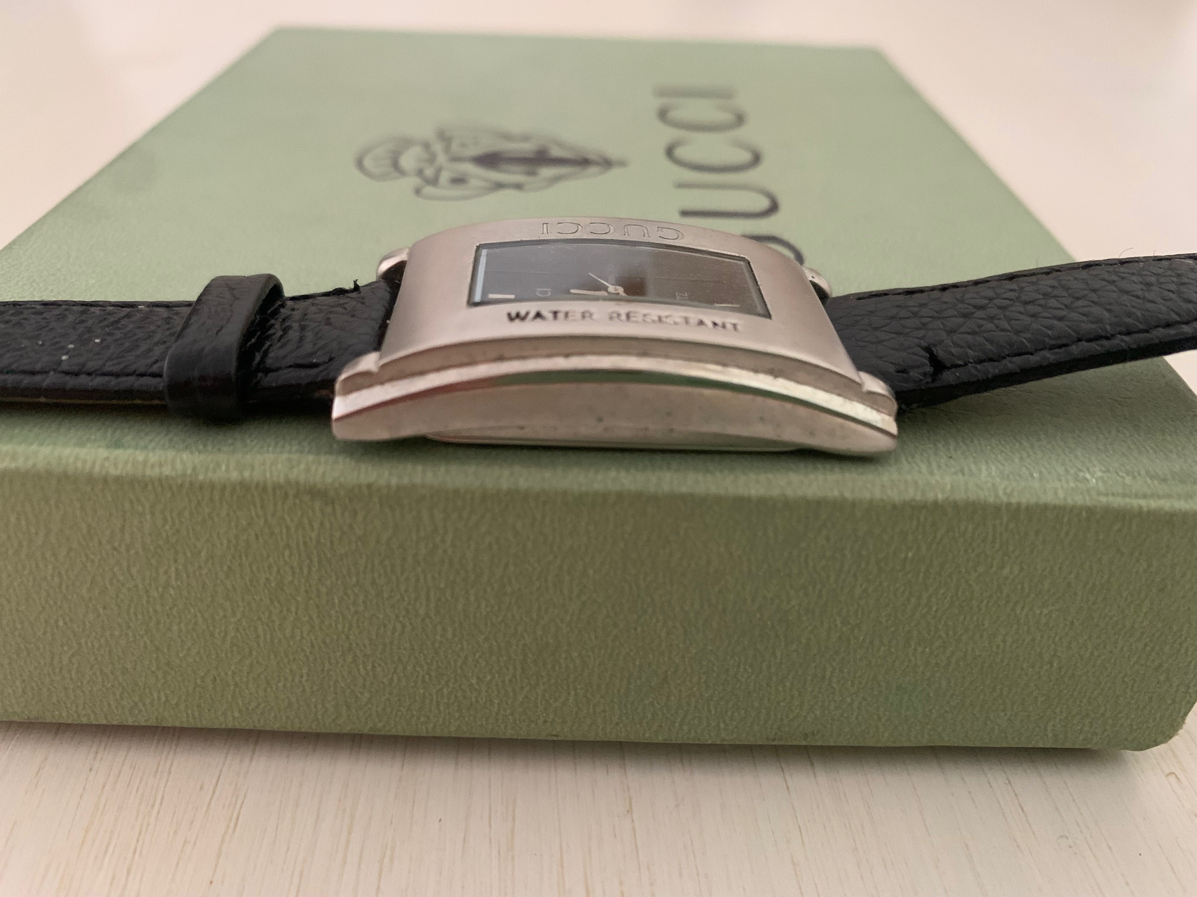 Gucci 90001 outlet watch