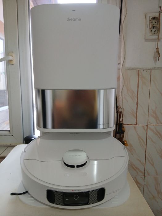 IEFTIN robot aspirare dreame L10 ultra IMPECABIL