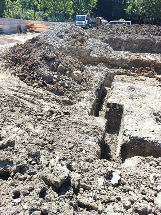 Inchiriez execut lucrari cu excavator, miniexcavator 5t, buldozer 20t