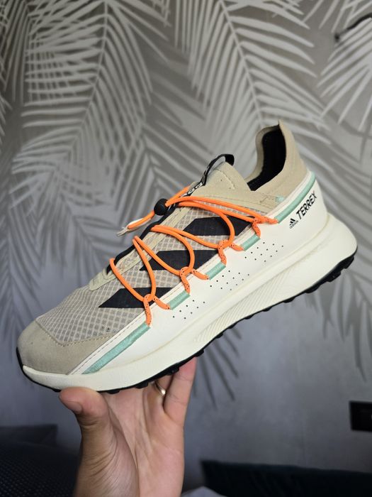 Adidas Terrex Voyager 42