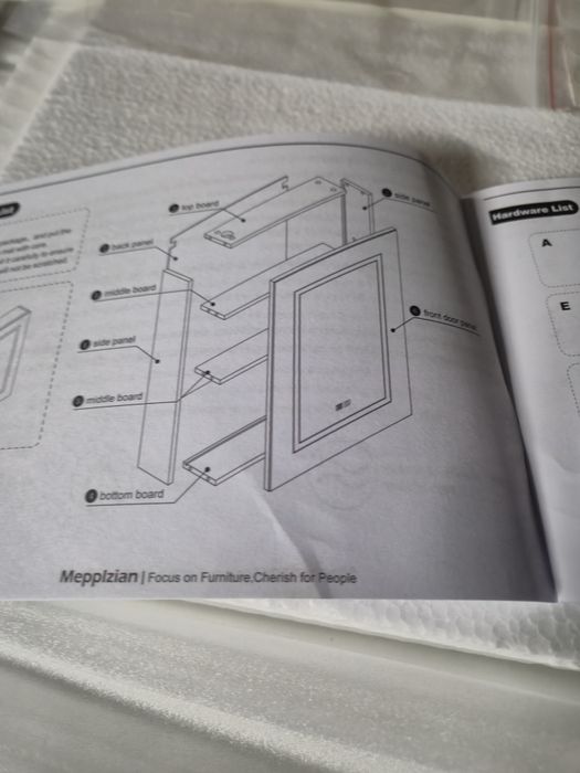 LED огледало с шкаф и функция против изпотяване