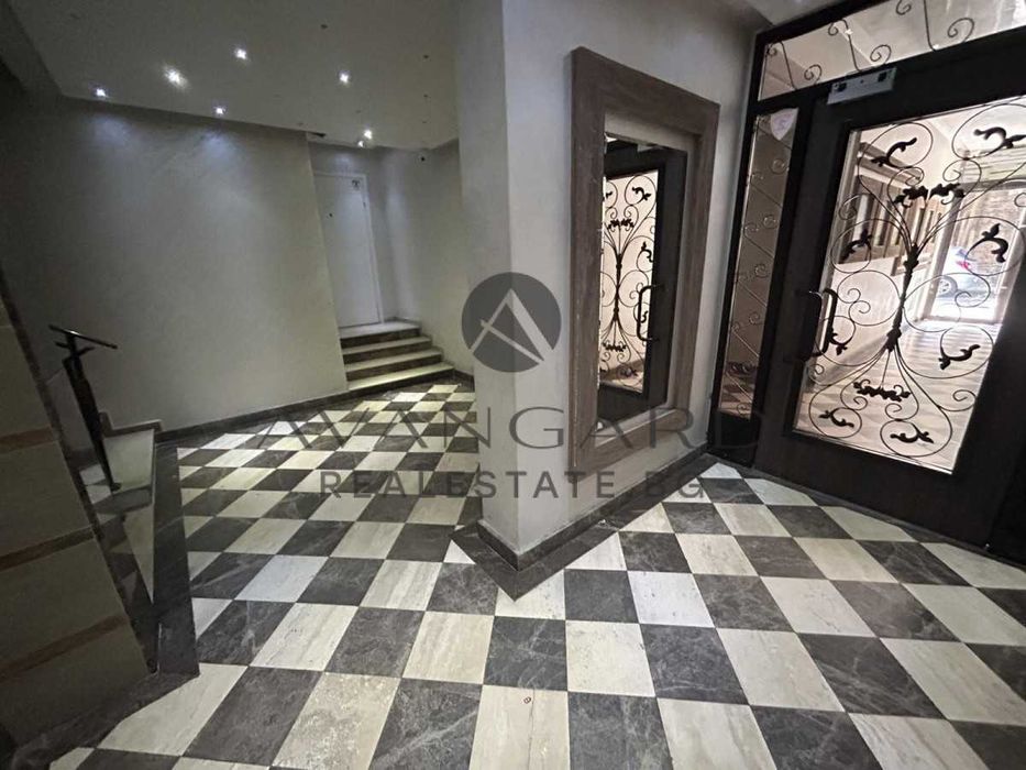 Продава се Тристаен апартамент в Пловдив, Кършияка - 107 кв.м за 2898 €/кв.м - Снимка #11