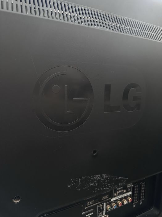 Телевизор LG 42LF65