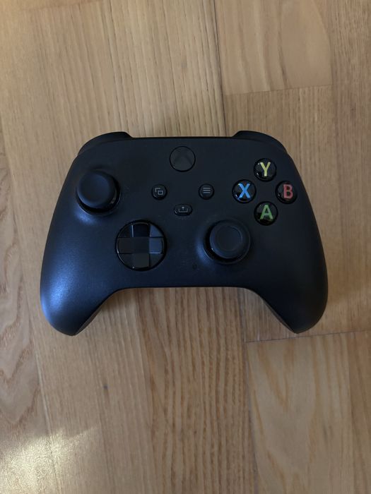 Xbox Series X 1TB / Controller / 2 Jocuri