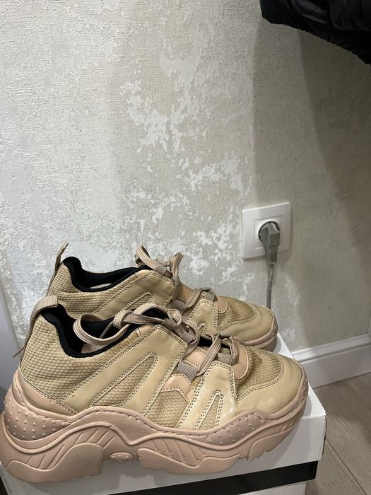 Продам обувь в отличном состоянии