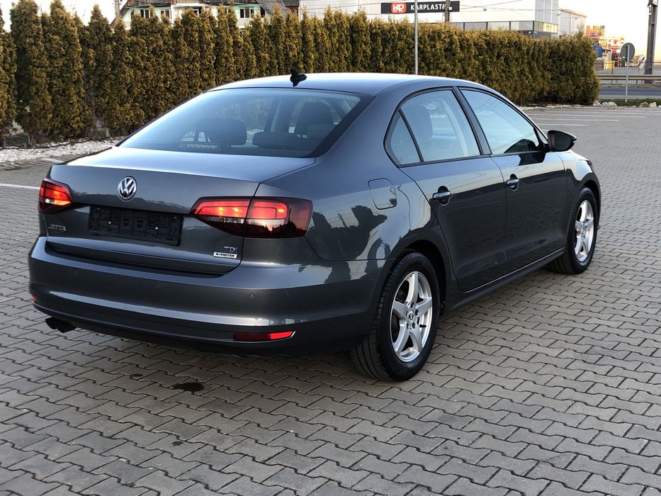 VW Jetta 2.0tdi an fabricatie 2016 110cp climatronic parktronic mahon computer bord euro 6