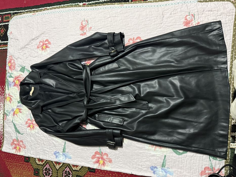 Продам платье куртки двойки пиджаки