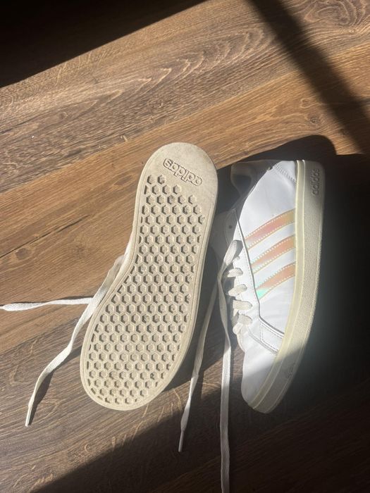 Спортни обувки Adidas