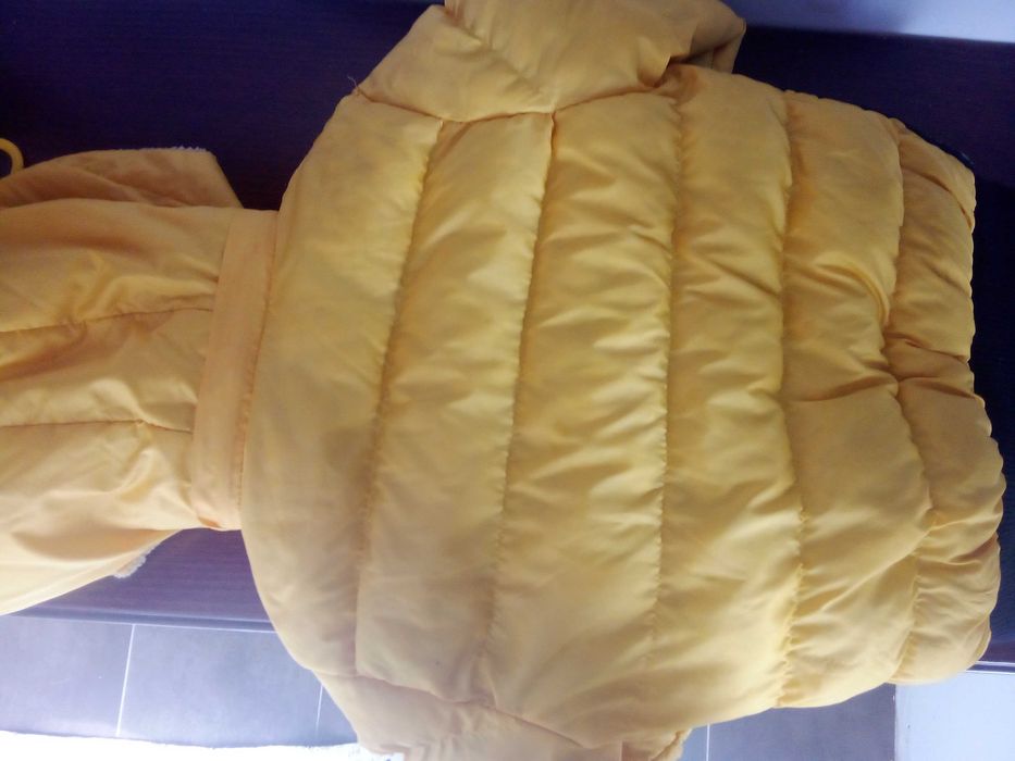 Яке момче 5-6 г.- 6 евро.