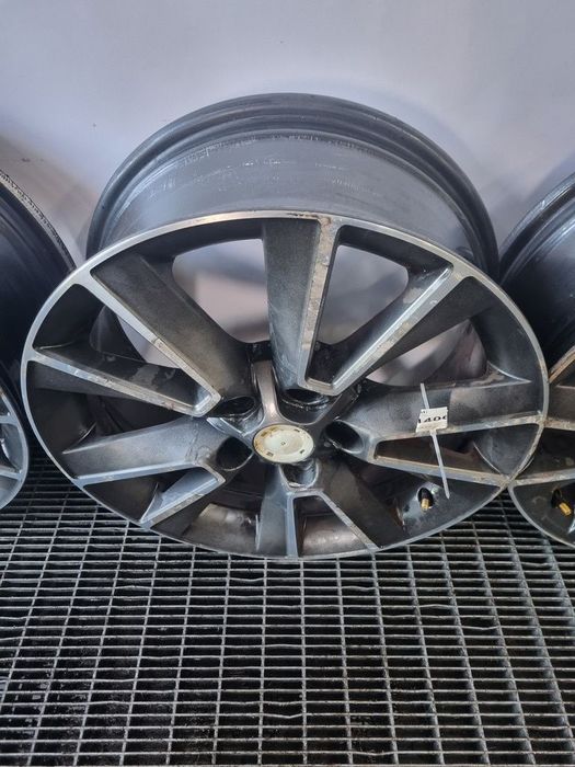 Jante aliaj Skoda Yeti 2009 - 2013 (1406) R17 Et45 5*112