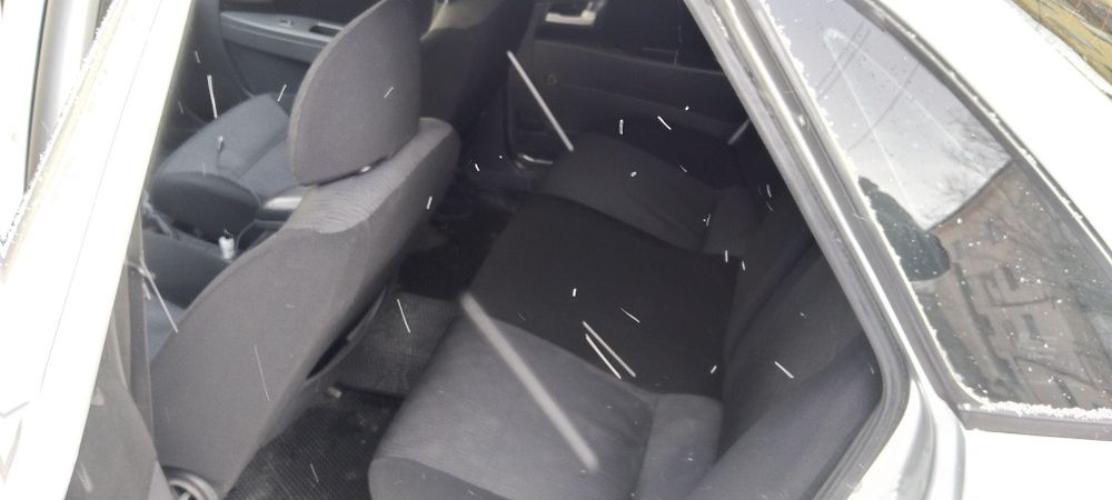 Продам приору 15 год