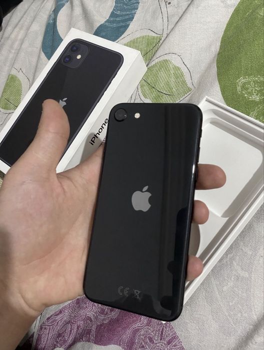 Iphone Se 2020 с коробкой