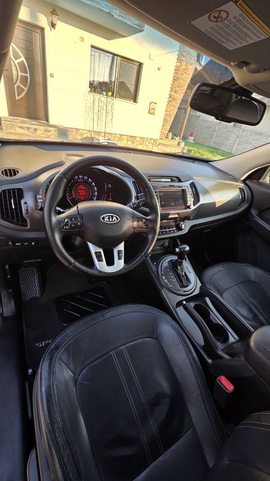 Vând Kia Sportage 2.0 CRDI 184CP AWD