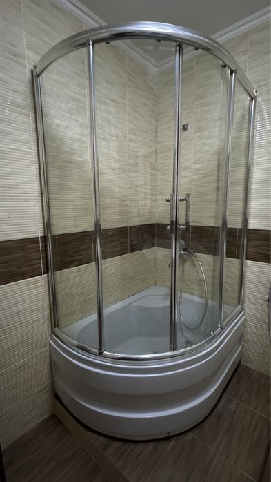Продам душевую кабину