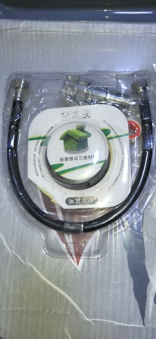 Продам новый унитаз