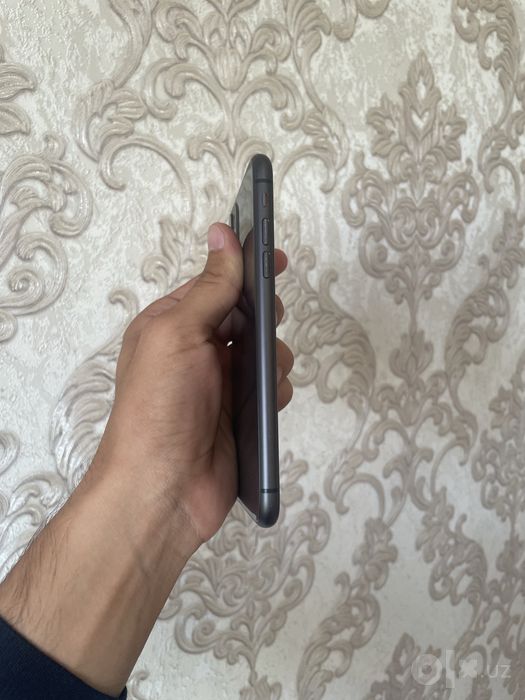 Iphone 11 sotiladi ochilmagan !