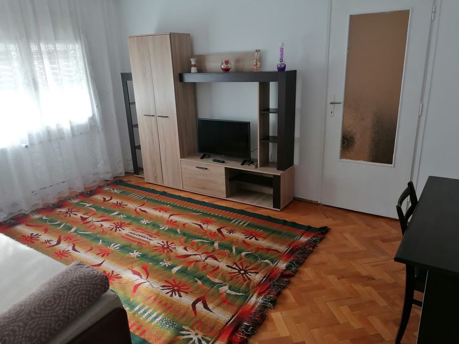 Inchiriez apartament cu doua camere