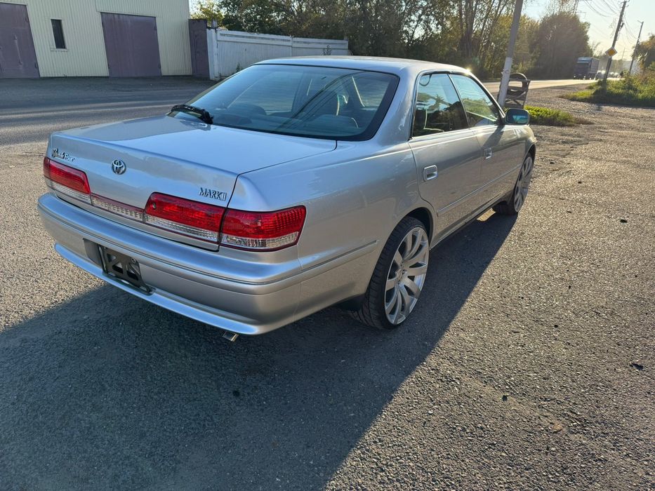 Toyota mark 2  японец