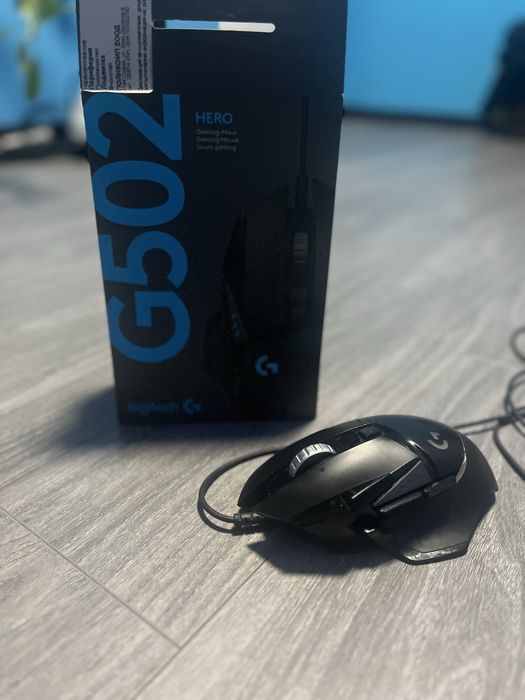 Продаам геймърка мишка G502 HERO!