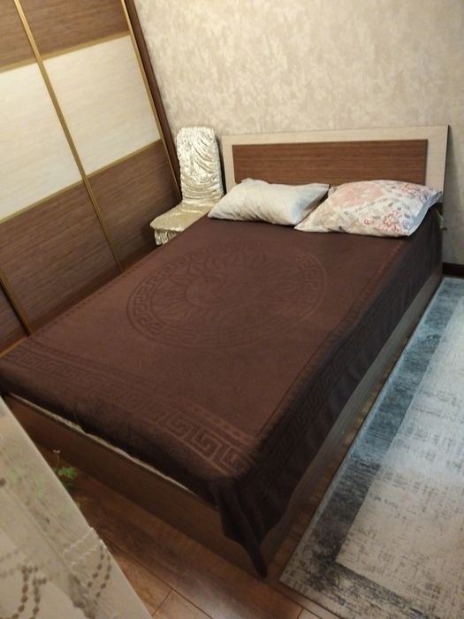 Спальный гарнитур