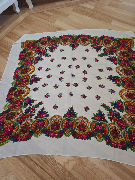 Batic  florar  din  casmir  127  ,/120  cm