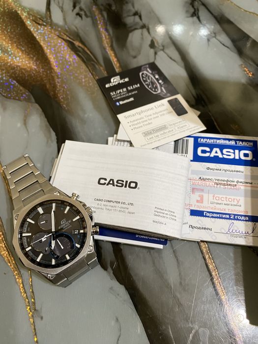 Продам Часы Casio EDIFICE EQB-1100