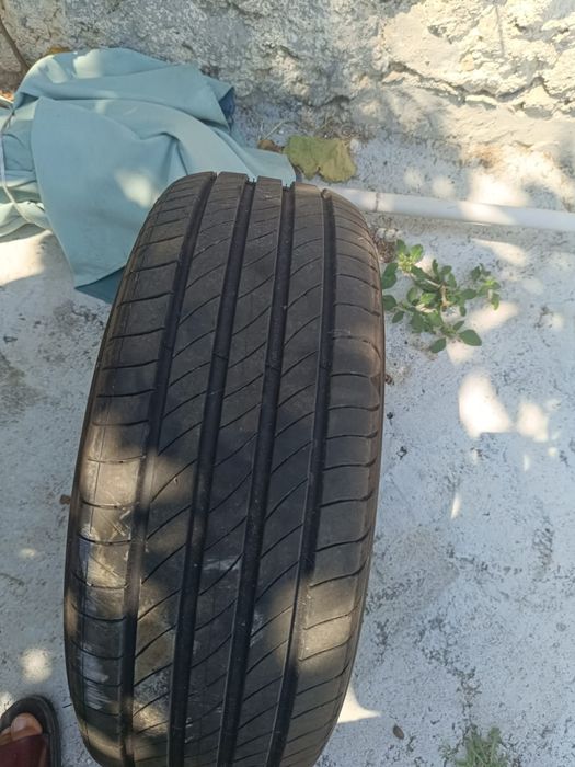 Vând anvelope Michelin Primacy 4 de vara 195/55/R16