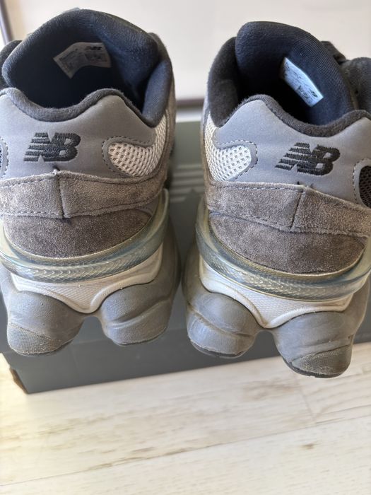 Дамски маратонки New Balance 9060