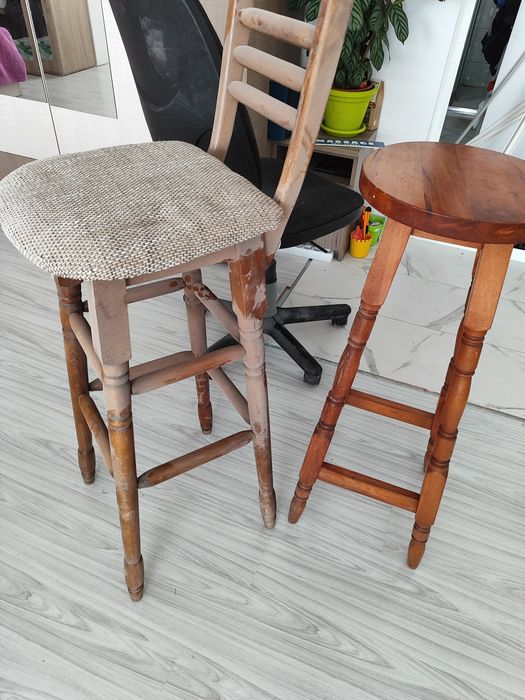 Продавам. Столове