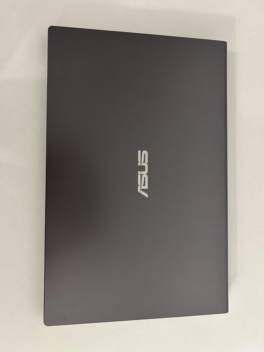Продам Asus Vivobook 15 X515JF.