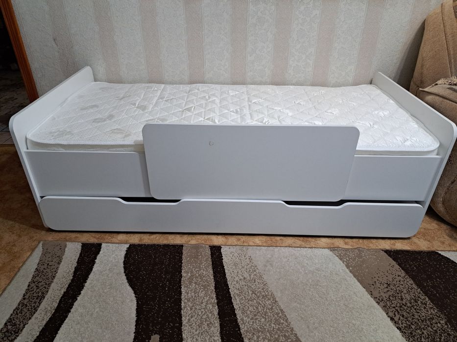 Подростковая кровать для двоих детей