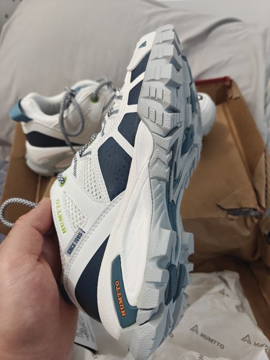 Оригинальные кроссовки Humto