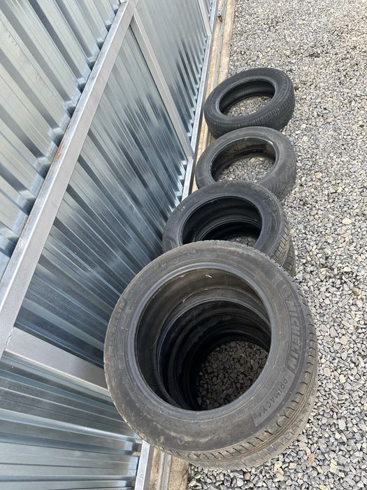 Cauciucuri de vara 205x55x16 si unu 205x60x16