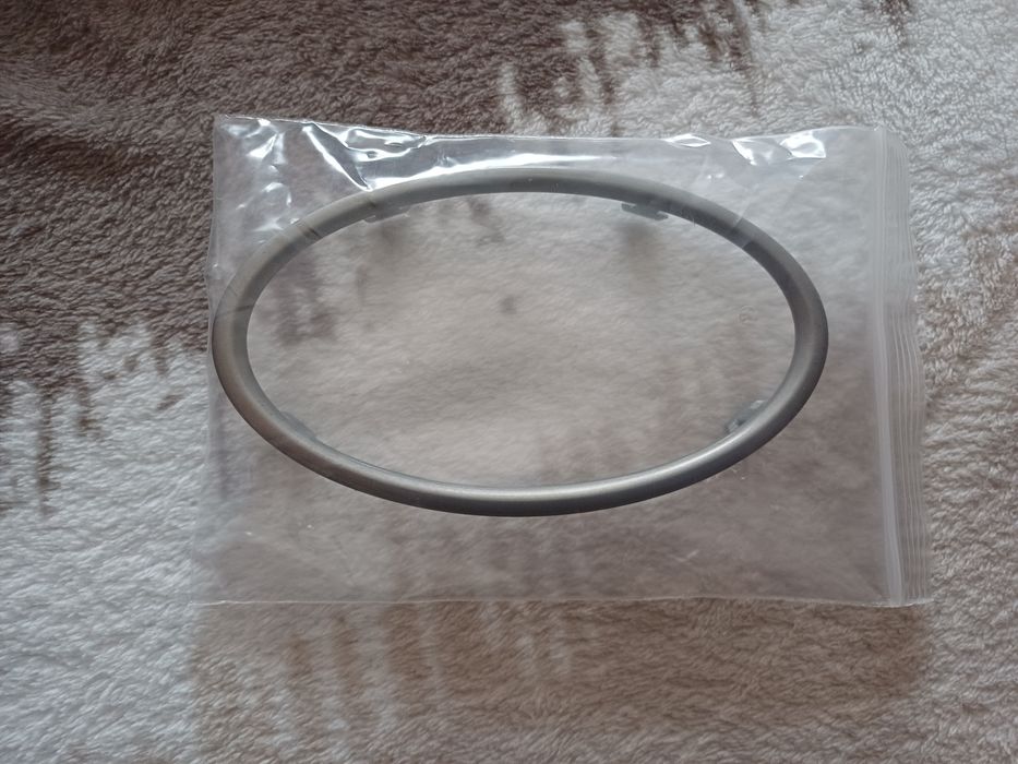 Vând  ornament gură de ventilație