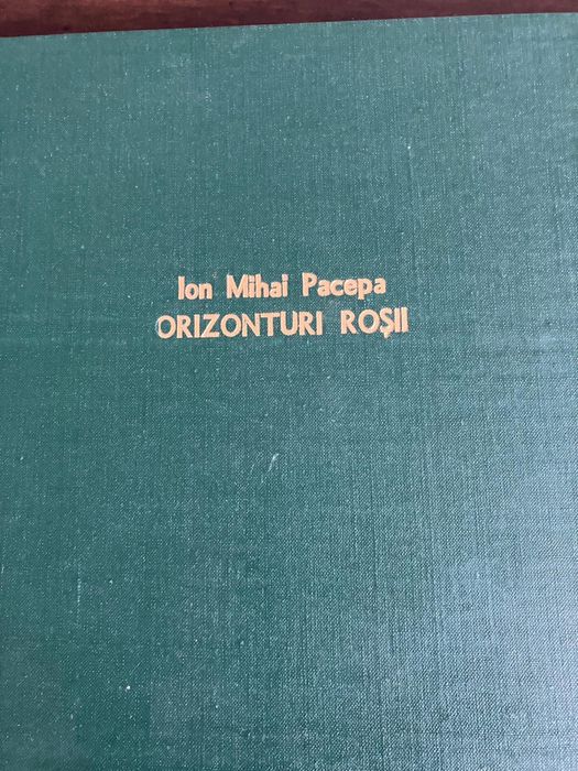 Vand carti foarte rare