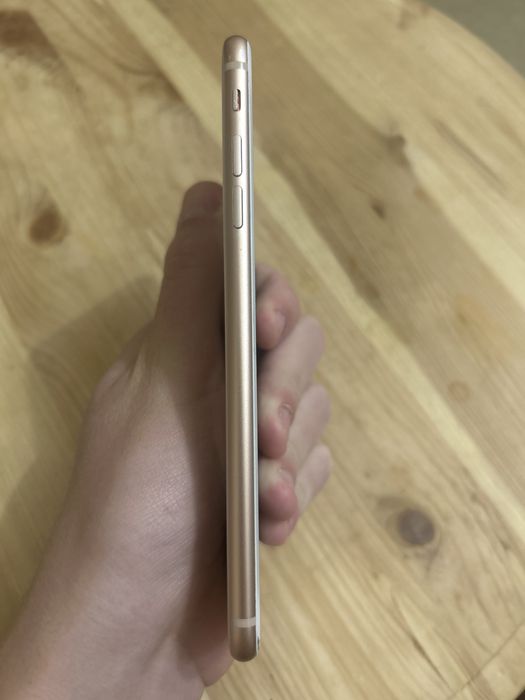 iPhone 8 Plus 64 ГБ